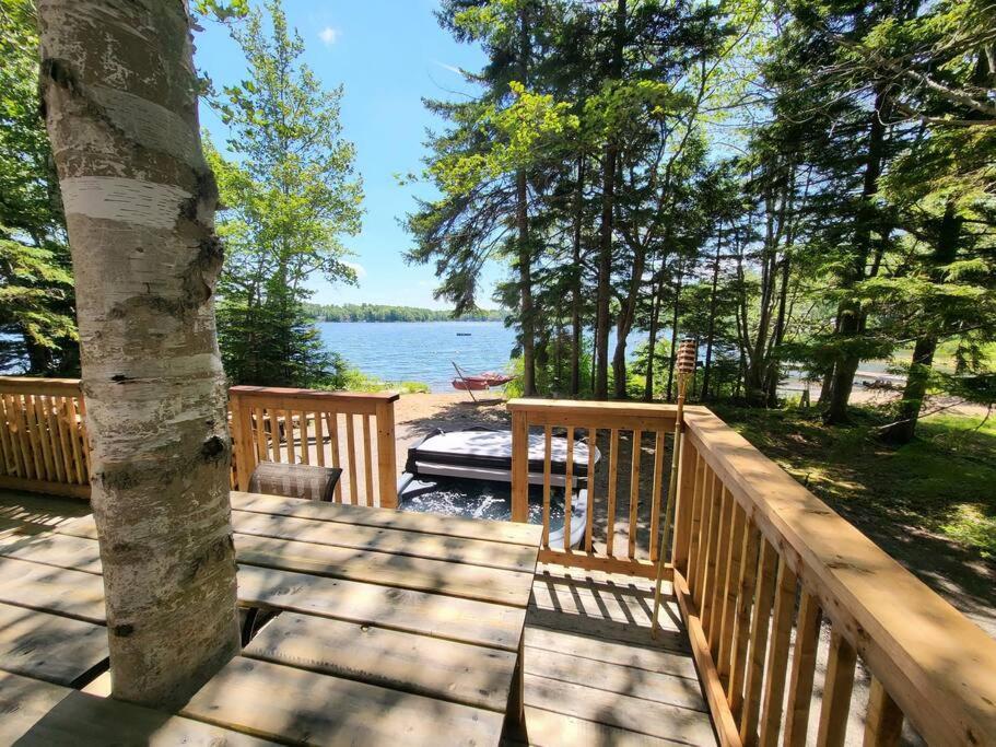 Leland'S Lakehouse Улфвил Екстериор снимка